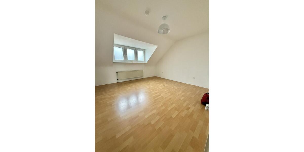 Etagenwohnung Krefeld - 2 Zimmer, 50 m&sup2;, 739&euro; | Angebot:25783006