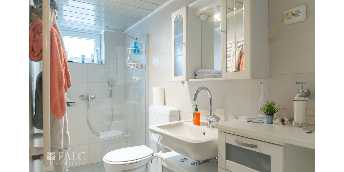 Einfamilienhaus Hückelhoven Doveren - 7 Zimmer, 211 m&sup2;, 198.000&euro; | Angebot:25735393