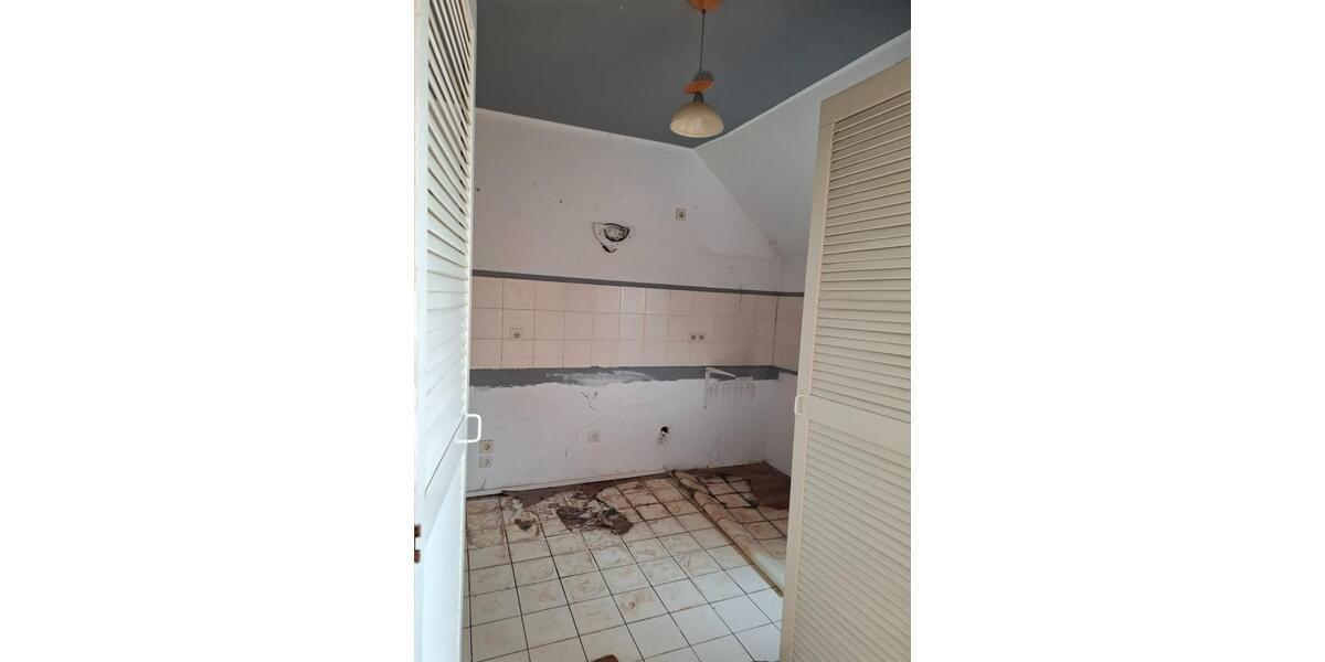 Dachgeschoßwohnung Erkelenz - 3 Zimmer, 94 m&sup2;, 800&euro; | Angebot:25433208