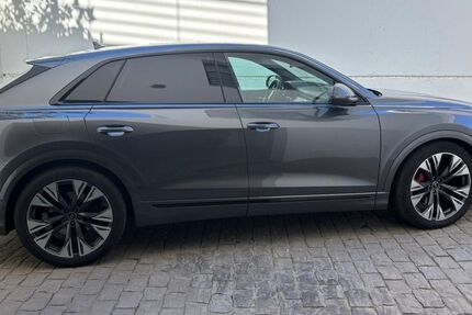 Audi Q8 43.850 km 65.800 &euro; Meerbusch 40667