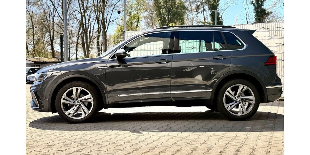 VW Tiguan R-Line / Pano / Kamera / KeylessGO 29.000 km 40.990 &euro; Mönchengladbach 41066