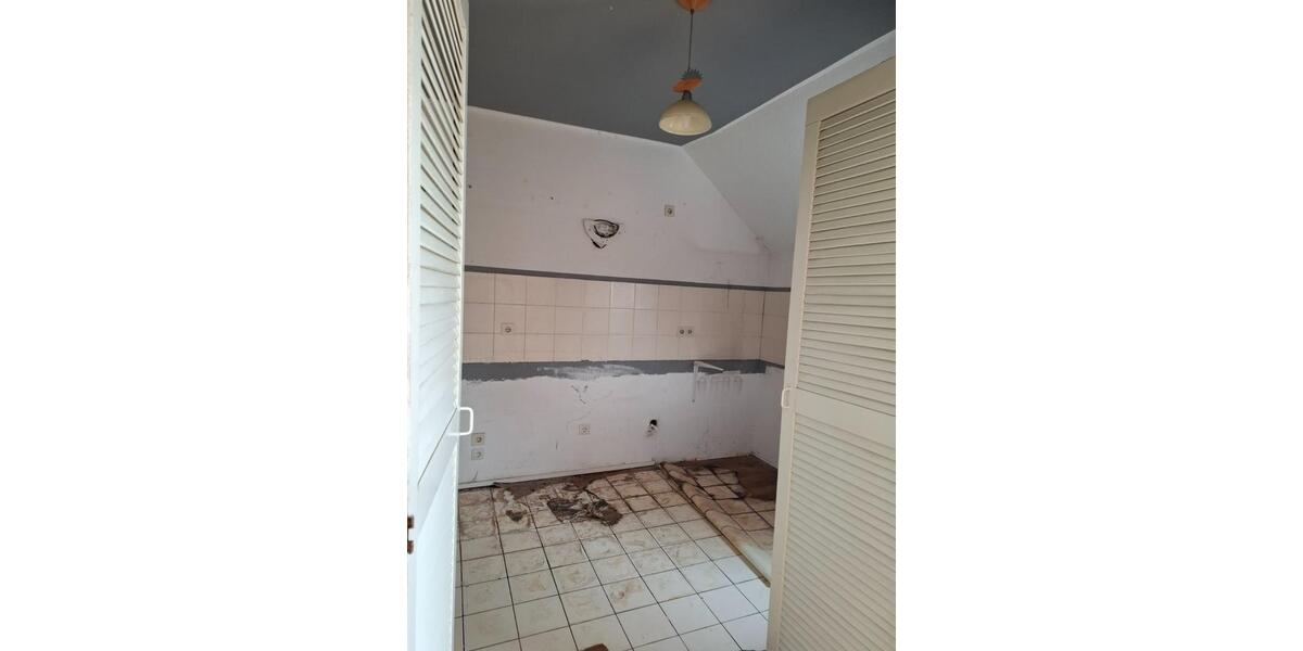 Dachgeschoßwohnung Erkelenz - 3 Zimmer, 94 m&sup2;, 800&euro; | Angebot:25433208