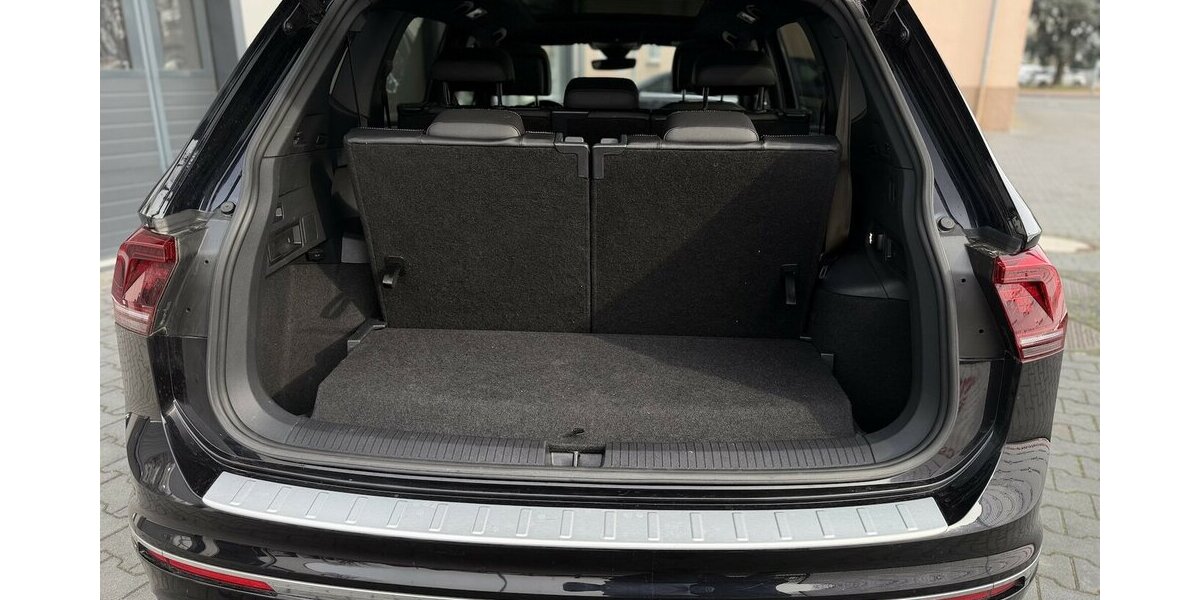 VW Tiguan Allspace R-LIne / 4Motion / Pano / Memory 99.000 km 33.490 &euro; Mönchengladbach 41066