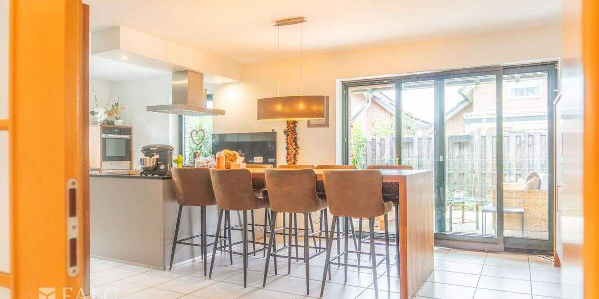 Mehrfamilienhaus, Wohnhaus Wegberg - 8 Zimmer, 267 m&sup2;, 749.500&euro; | Angebot:25735398