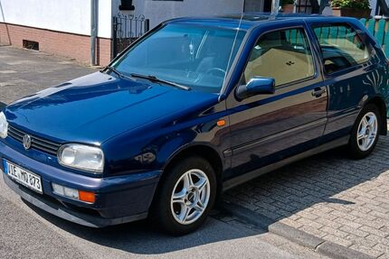 VW Golf 302.814 km 1.999 &euro; Viersen 41747