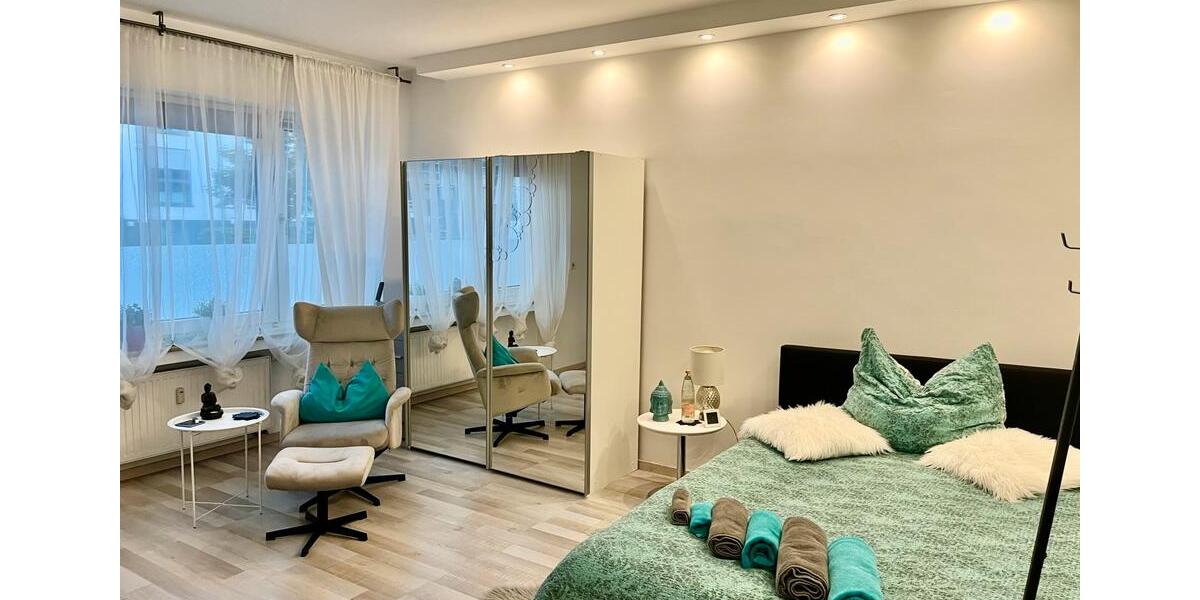 Hochparterre Düsseldorf Stadtbezirk 3 - 1 Zimmer, 26 m&sup2;, 1.090&euro; | Angebot:25960305