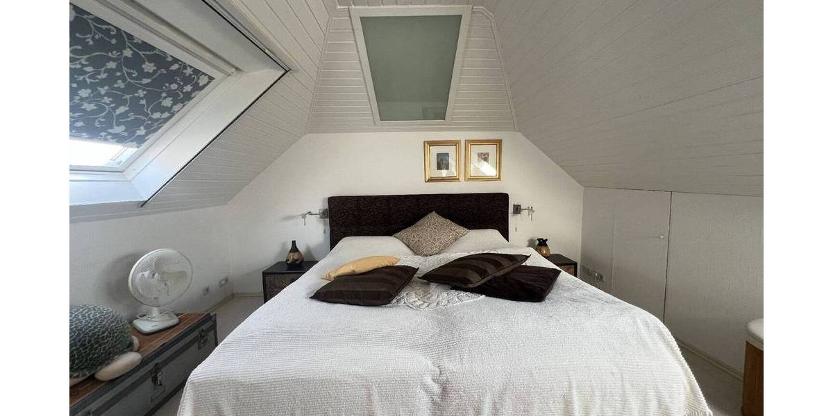 Mehrfamilienhaus, Wohnhaus Mönchengladbach-Rheindahlen Broich - 8 Zimmer, 241 m&sup2;, 359.000&euro; | Angebot:25744856