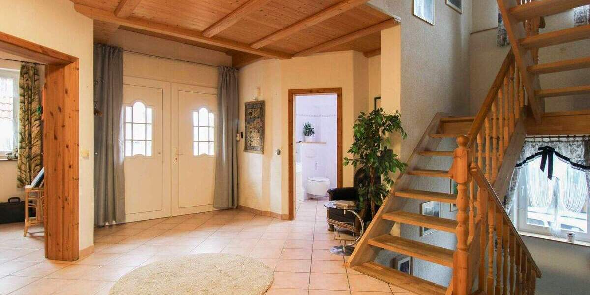 Einfamilienhaus Hückelhoven Millich - 7 Zimmer, 385.000&euro; | Angebot:25836917