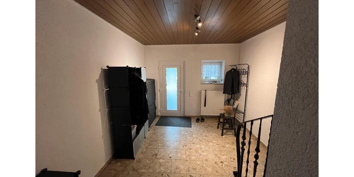 Etagenwohnung Wegberg - 5 Zimmer, 178 m&sup2;, 1.450&euro; | Angebot:24331848