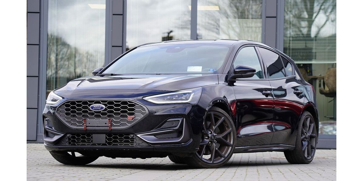 Ford Focus 19.000 km 34.480 &euro; Korschenbroich 41352