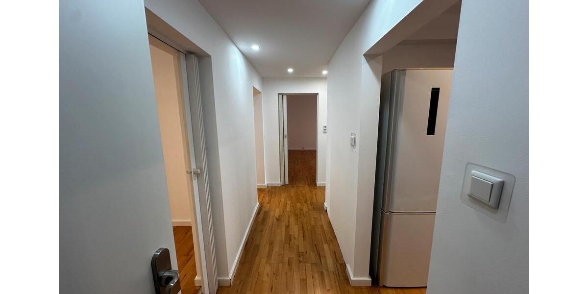 Erdgeschoßwohnung Krefeld - 3 Zimmer, 77 m&sup2;, 1.031&euro; | Angebot:26005017
