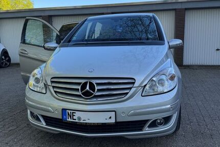 Mercedes-Benz B 170 158.441 km 5.399 &euro; Neuss 41462