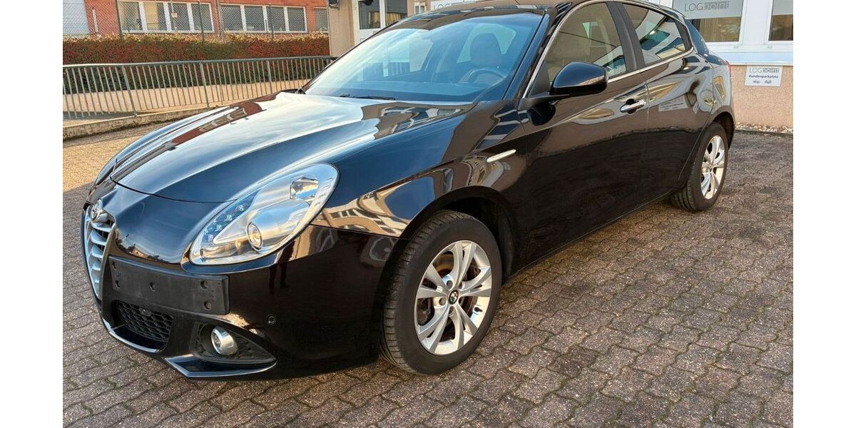 Alfa Romeo Giulietta 111.111 km 7.100 &euro; Willich 47877