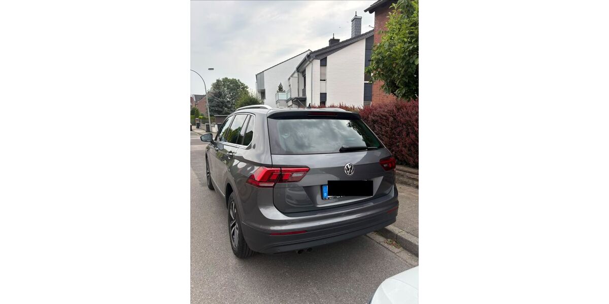 VW Tiguan 62.500 km 21.500 &euro; Korschenbroich 41352