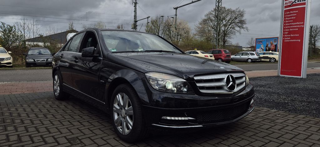 Mercedes-Benz C 180 112.781 km 9.950 &euro; Korschenbroich 41352