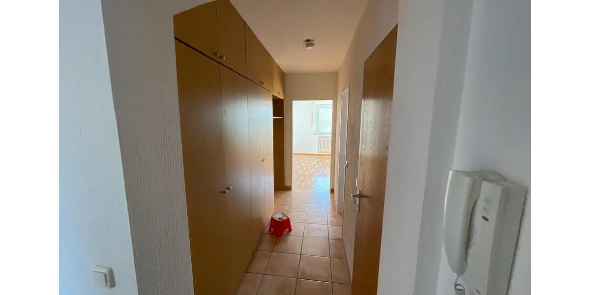 Etagenwohnung Moers - 3 Zimmer, 82 m&sup2;, 820&euro; | Angebot:25408473