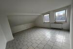 Dachgeschoßwohnung Grevenbroich - 5 Zimmer, 95 m&sup2;, 1.012&euro; | Angebot:26636782