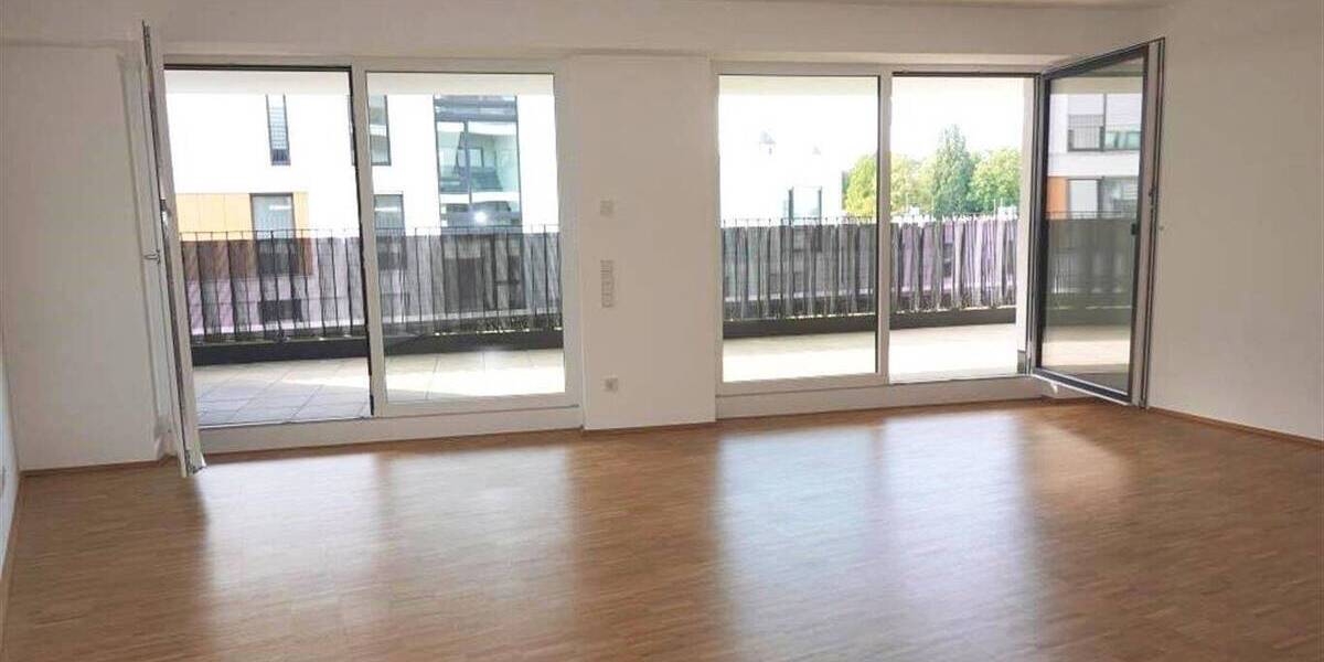 Zimmer Mönchengladbach Stadtmitte - 4 Zimmer, 128 m&sup2;, 1.714&euro; | Angebot:26453952