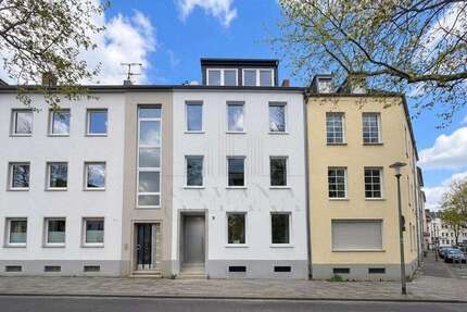 Haus Mönchengladbach - 7 Zimmer, 165 m&sup2;, 531.200&euro; | Angebot:26642891