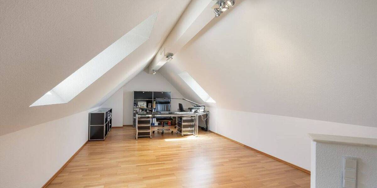 Einfamilienhaus Neuss Rosellen - 5 Zimmer, 196 m&sup2;, 940.000&euro; | Angebot:26840910