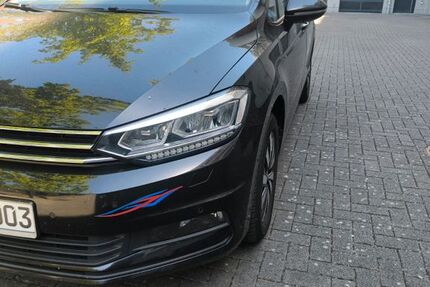 VW Touran 335.000 km 10.400 &euro; Düsseldorf 40233