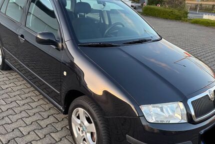 Skoda Fabia 149.856 km 2.499 &euro; Krefeld 47809