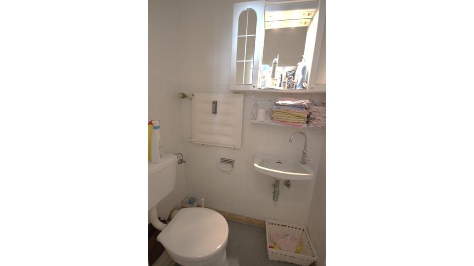 Erdgeschoßwohnung Mönchengladbach - 4 Zimmer, 100 m&sup2;, 1.500&euro; | Angebot:25394166