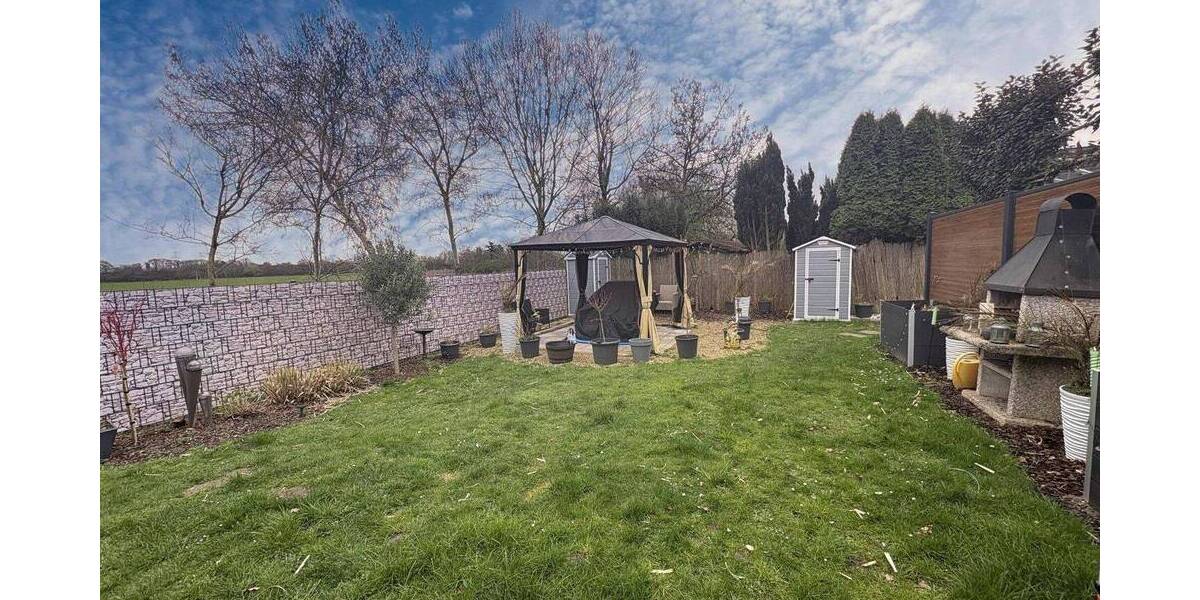 Etagenwohnung Moers Kapellen-Mitte - 3 Zimmer, 110 m&sup2;, 299.000&euro; | Angebot:26092484