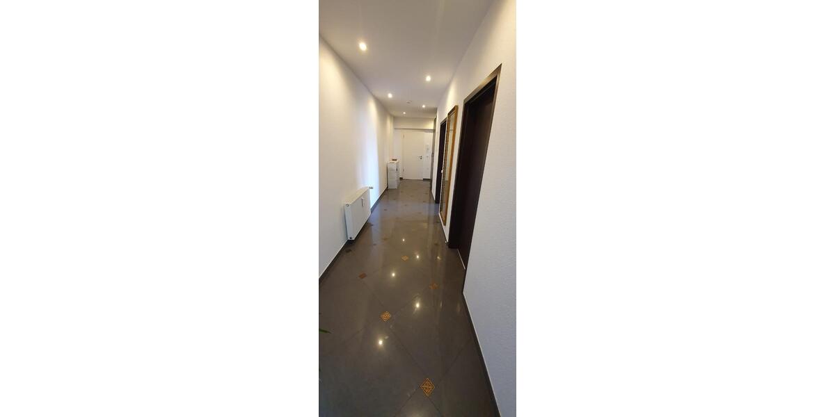 Etagenwohnung Düsseldorf Pempelfort - 3 Zimmer, 85 m&sup2;, 415.000&euro; | Angebot:26929870
