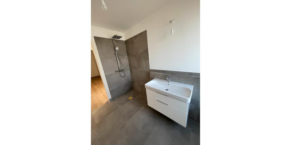 Dachgeschoßwohnung Kempen - 1.5 Zimmer, 71 m&sup2;, 1.075&euro; | Angebot:25333126