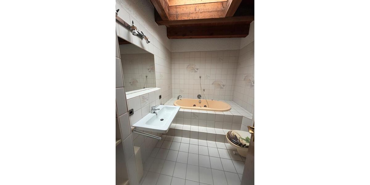Etagenwohnung Viersen - 3 Zimmer, 110 m&sup2;, 1.000&euro; | Angebot:26640750