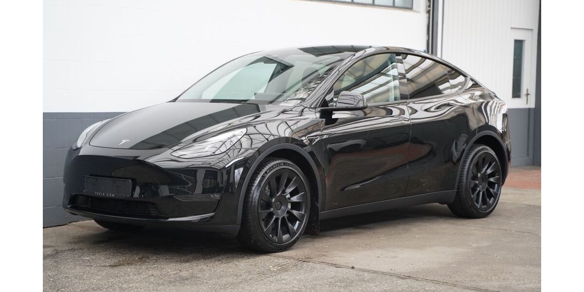 Tesla Model Y 48.678 km 36.550 &euro; Mönchengladbach 41236