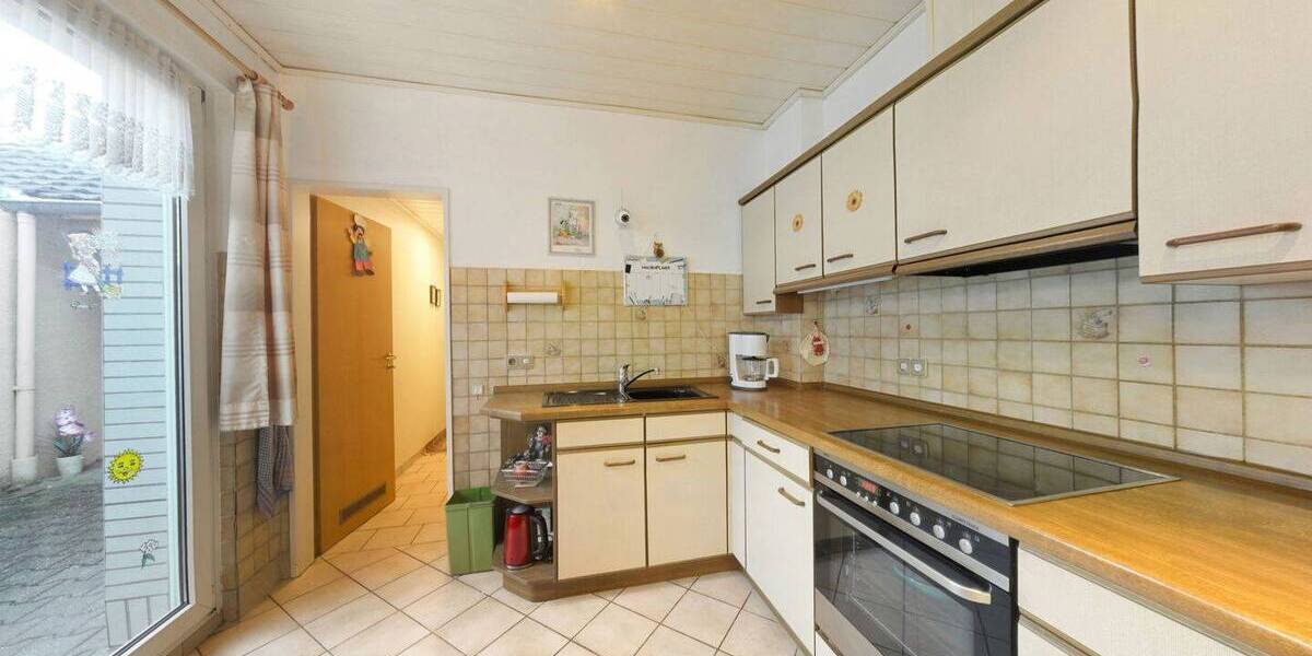 Reihenmittelhaus Mönchengladbach Odenkirchen - 7 Zimmer, 170 m&sup2;, 269.000&euro; | Angebot:25997747