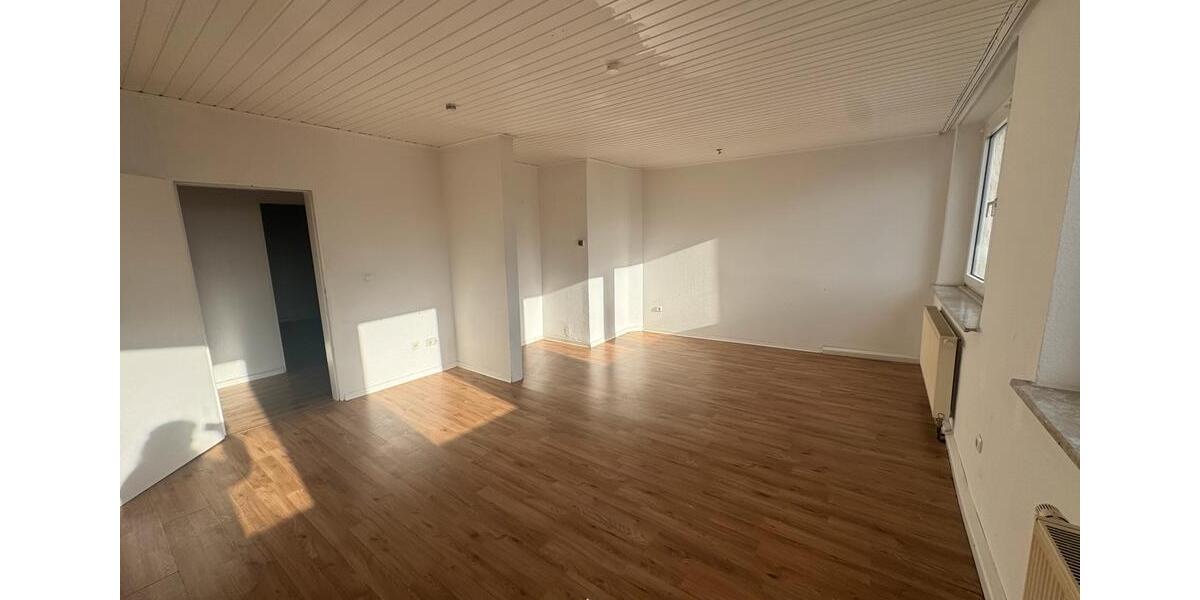 Etagenwohnung Düsseldorf Derendorf - 2 Zimmer, 85 m&sup2;, 650&euro; | Angebot:25963709