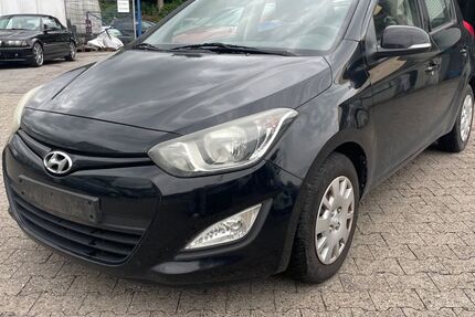 Hyundai i20 179.000 km 1.999 &euro; Mönchengladbach 41238