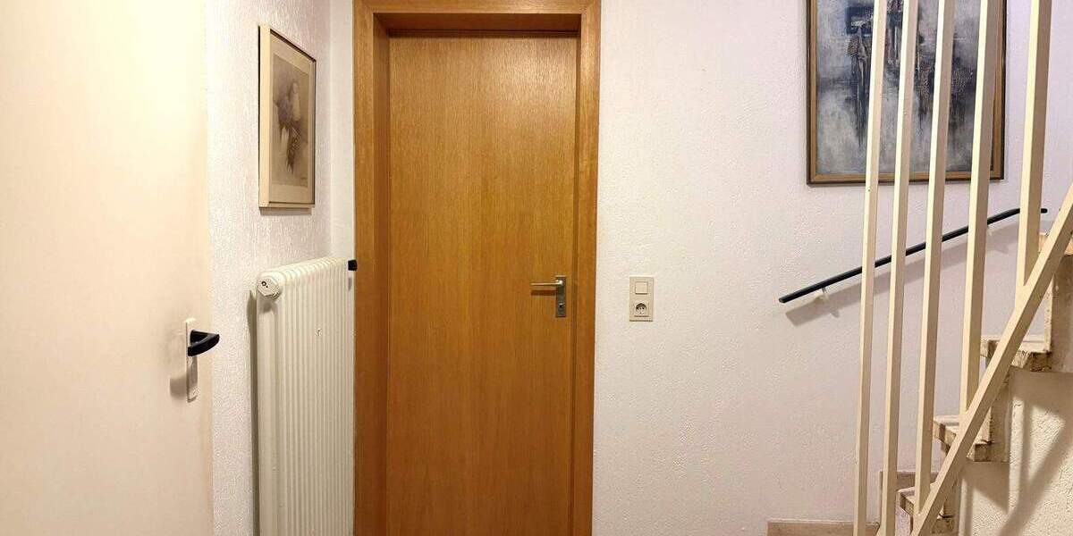 Reihenmittelhaus Moers Schwafheim - 4 Zimmer, 120 m&sup2;, 359.000&euro; | Angebot:25730412