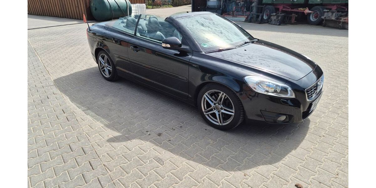 Volvo C70 118.900 km 15.000 &euro; Mönchengladbach 41189