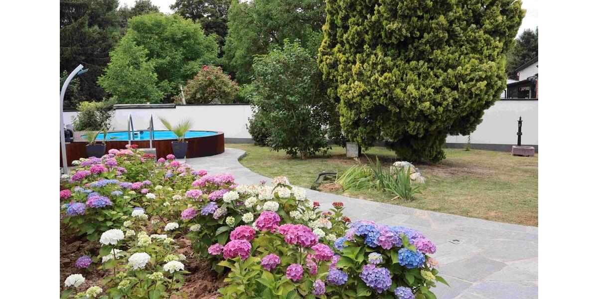 Einfamilienhaus Jüchen - 6 Zimmer, 150 m&sup2;, 449.000&euro; | Angebot:26778715