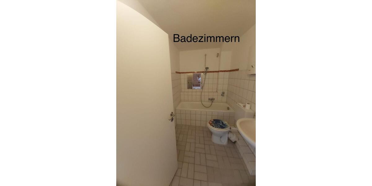 Dachgeschoßwohnung Korschenbroich - 1 Zimmer, 73 m&sup2;, 650&euro; | Angebot:26618862