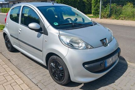 Peugeot 107 110.000 km 3.900 &euro; Hückelhoven 41836
