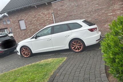 Seat Leon 142.200 km 9.950 &euro; Hückelhoven 41836