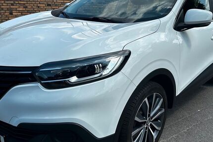 Renault Kadjar 90.700 km 9.400 &euro; Düsseldorf 40470