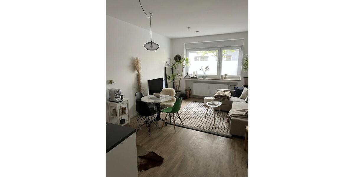 Erdgeschoßwohnung Düsseldorf Stadtbezirk 3 - 2 Zimmer, 50 m&sup2;, 1.200&euro; | Angebot:25961254