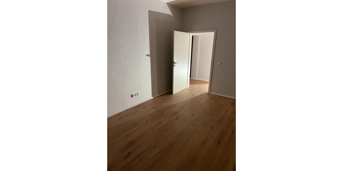 Erdgeschoßwohnung Heinsberg - 4 Zimmer, 120 m&sup2;, 1.100&euro; | Angebot:26610428