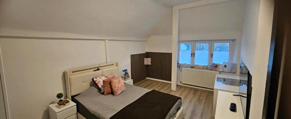 Maisonettenwohnung Mönchengladbach Süd - 7 Zimmer, 150 m&sup2;, 2.500&euro; | Angebot:25924149