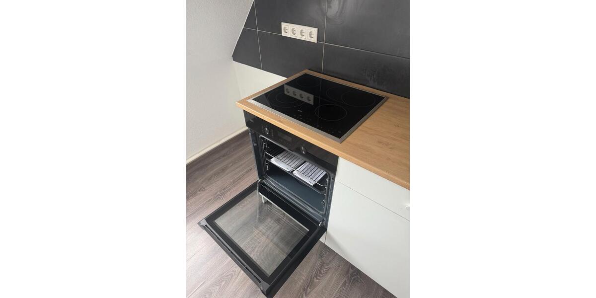 Dachgeschoßwohnung Krefeld Benrad - 2 Zimmer, 60 m&sup2;, 725&euro; | Angebot:26030039