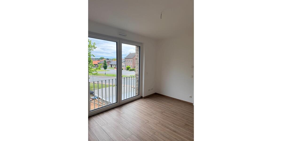 Erdgeschoßwohnung Niederkrüchten - 2 Zimmer, 68 m&sup2;, 1.000&euro; | Angebot:26613531