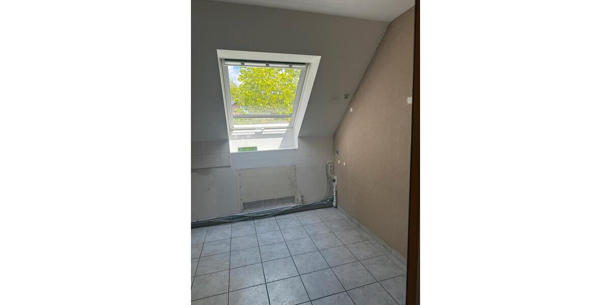 Etagenwohnung Schwalmtal - 3 Zimmer, 100 m&sup2;, 1.200&euro; | Angebot:26635286