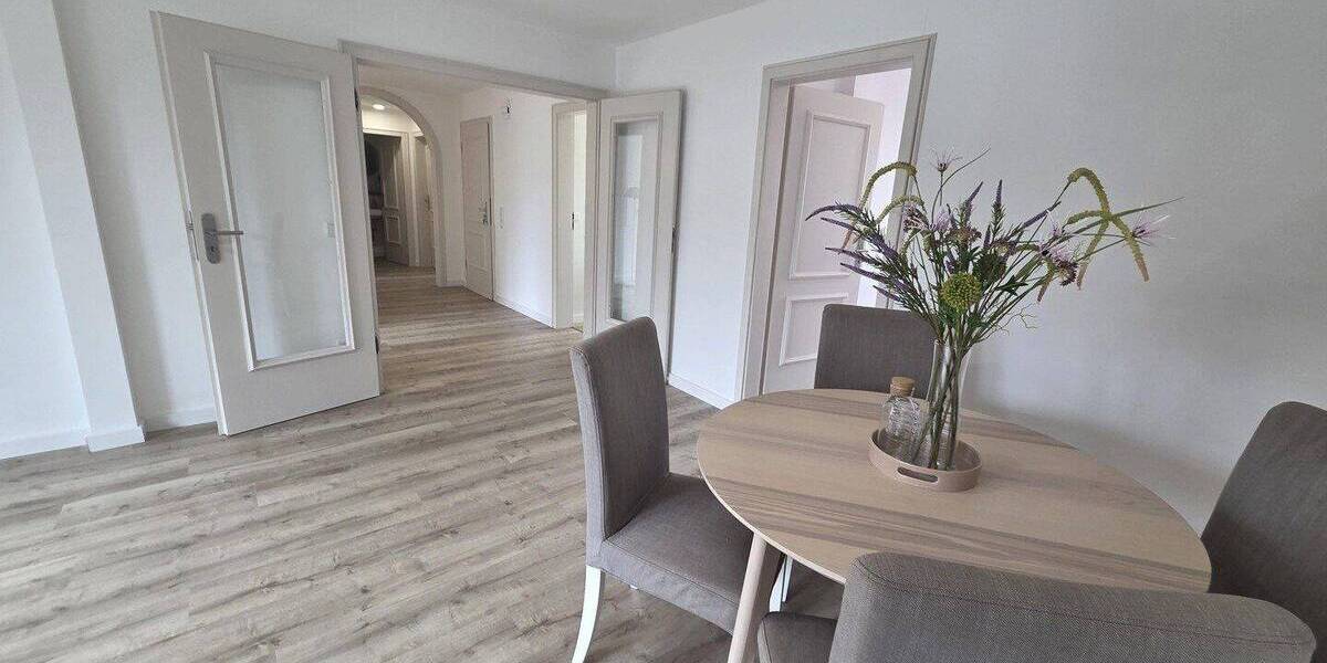Etagenwohnung Viersen Stadtmitte - 4 Zimmer, 89 m&sup2;, 225.000&euro; | Angebot:26918749