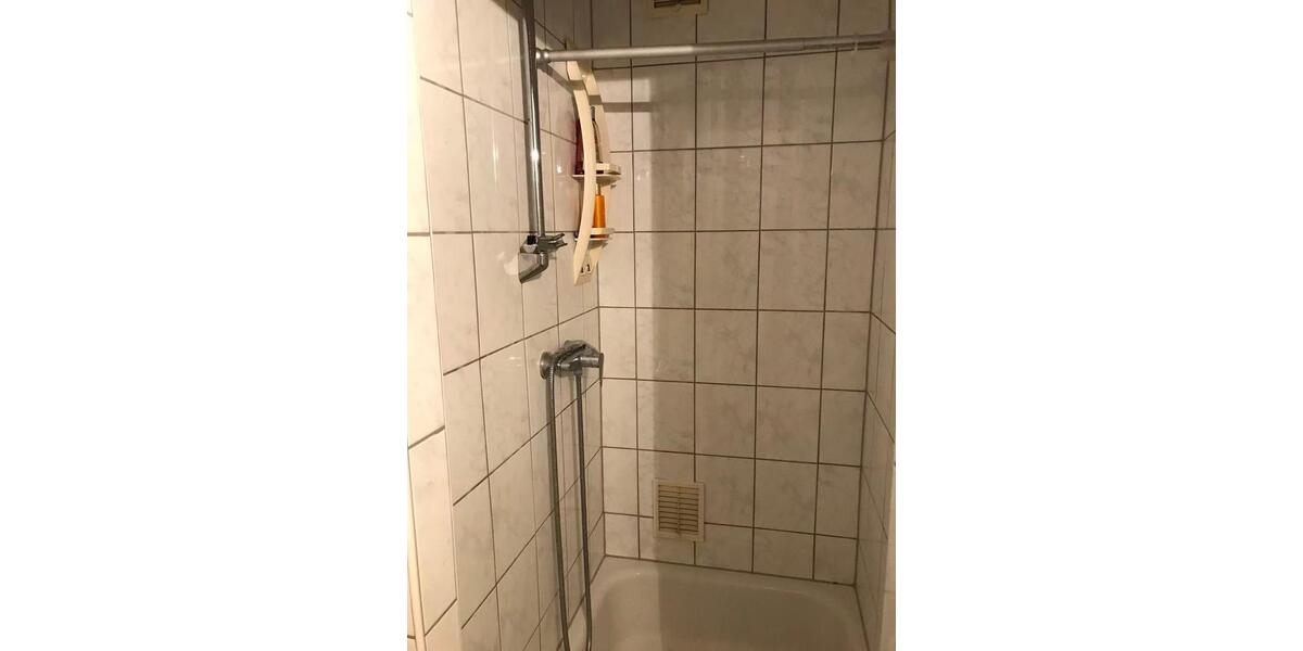 Etagenwohnung Düsseldorf Pempelfort - 1 Zimmer, 30 m&sup2;, 690&euro; | Angebot:25895257